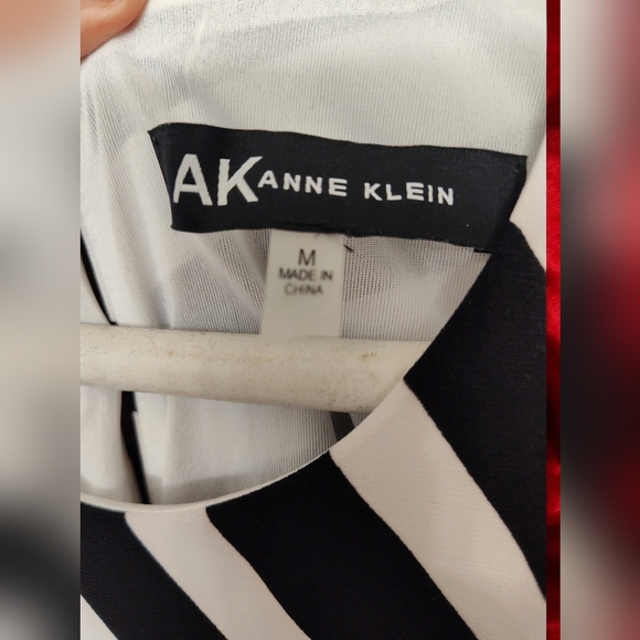 Anne Klein NWT Asymmetrical Hem Dress M - Picture 4 of 6